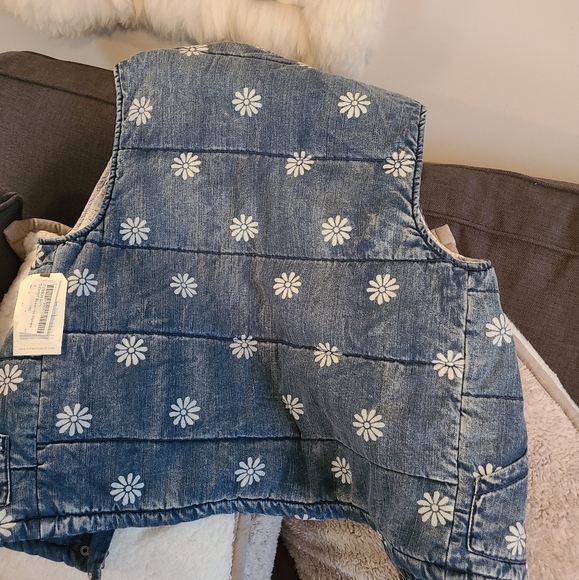 Puffer vest - Picture 2 of 3